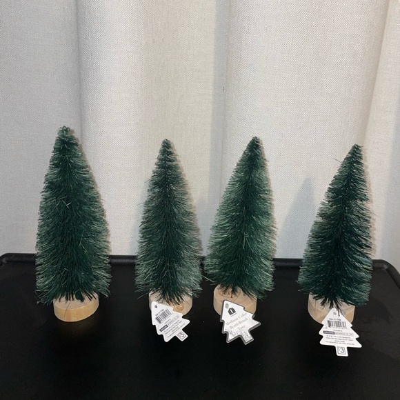 4 medium bottle brush trees -target bullseye - Picture 1 of 6